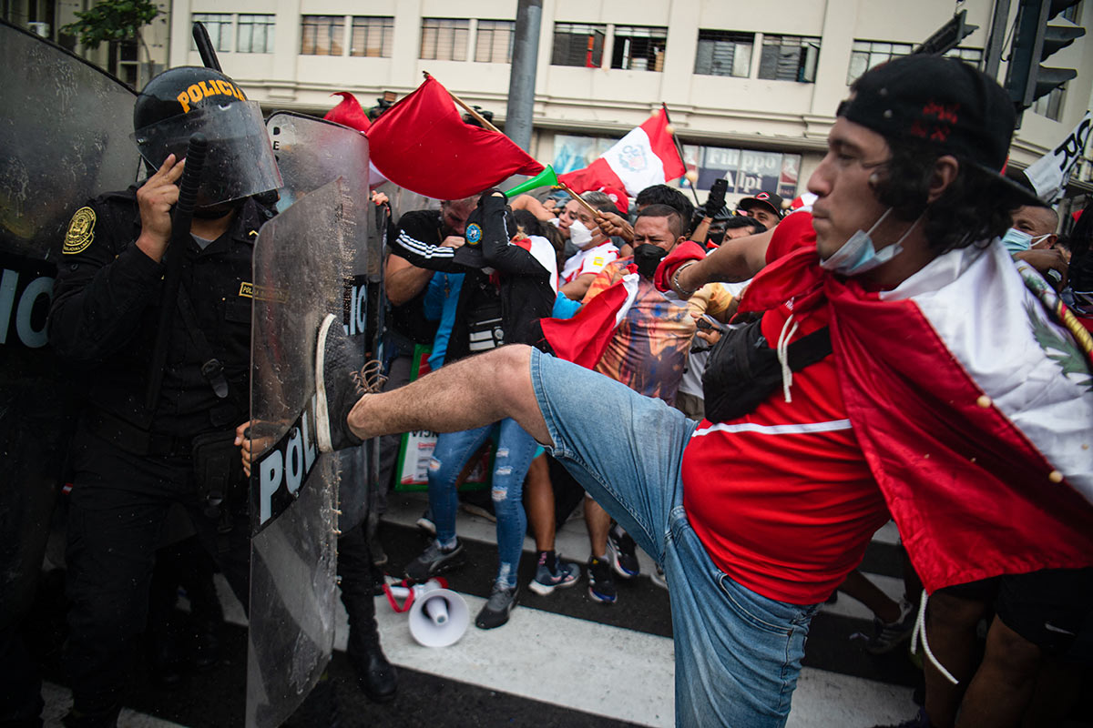 Castillo, las protestas y la encrucijada