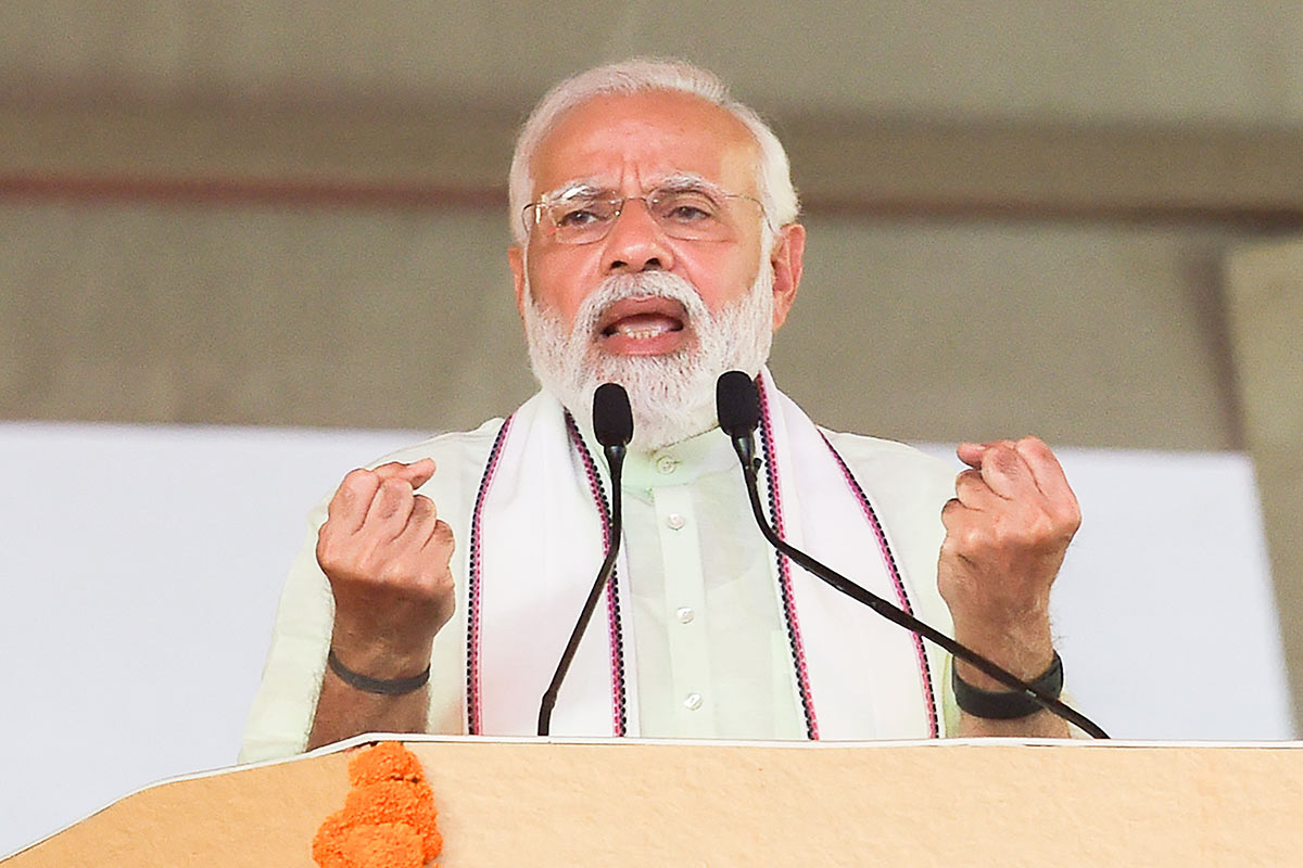 India se hace valer con un fino juego de equilibrios