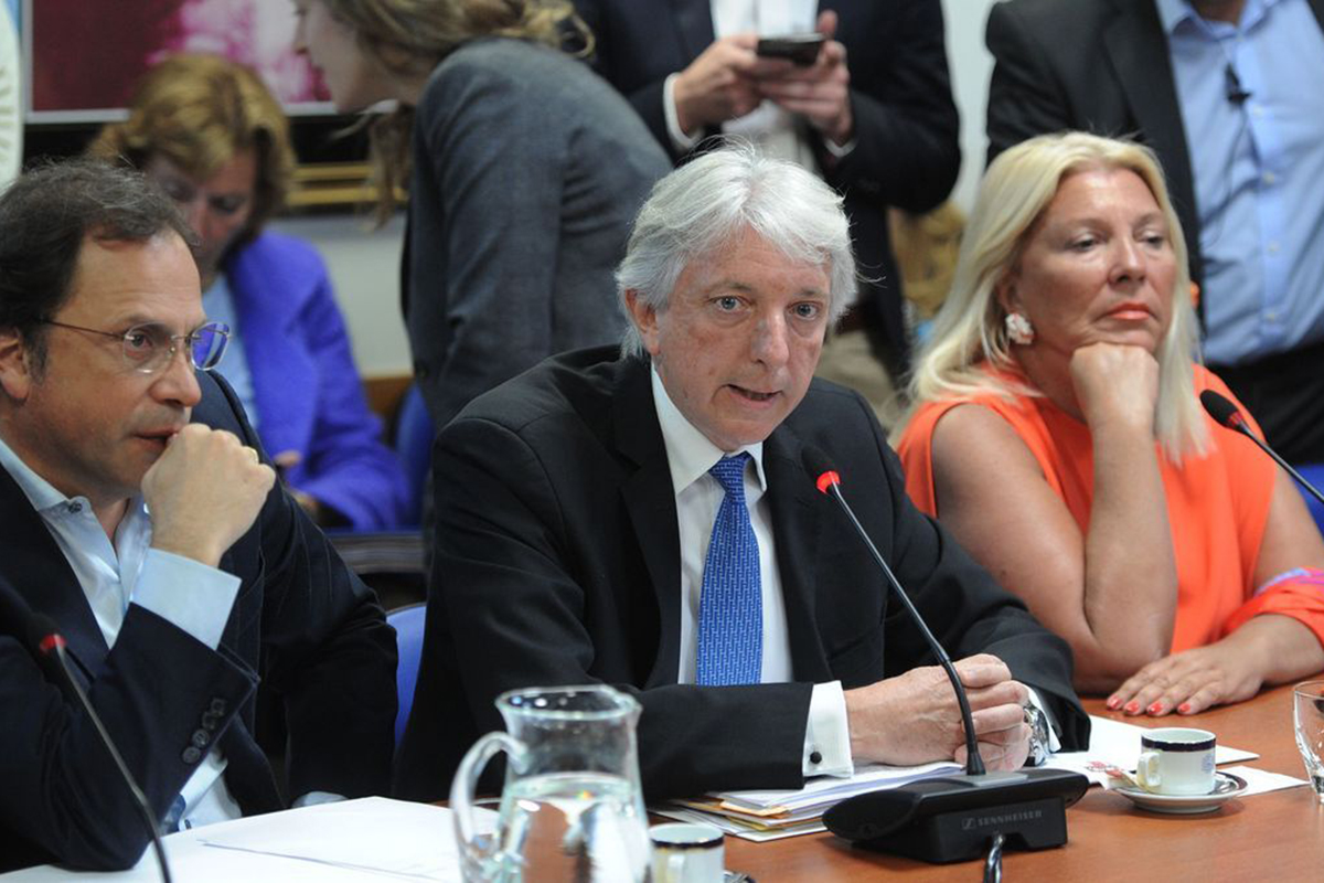 Un diplomático inglés afirmó que el vicecanciller de Macri estaba “muy borracho” cuando firmó el acuerdo por Malvinas