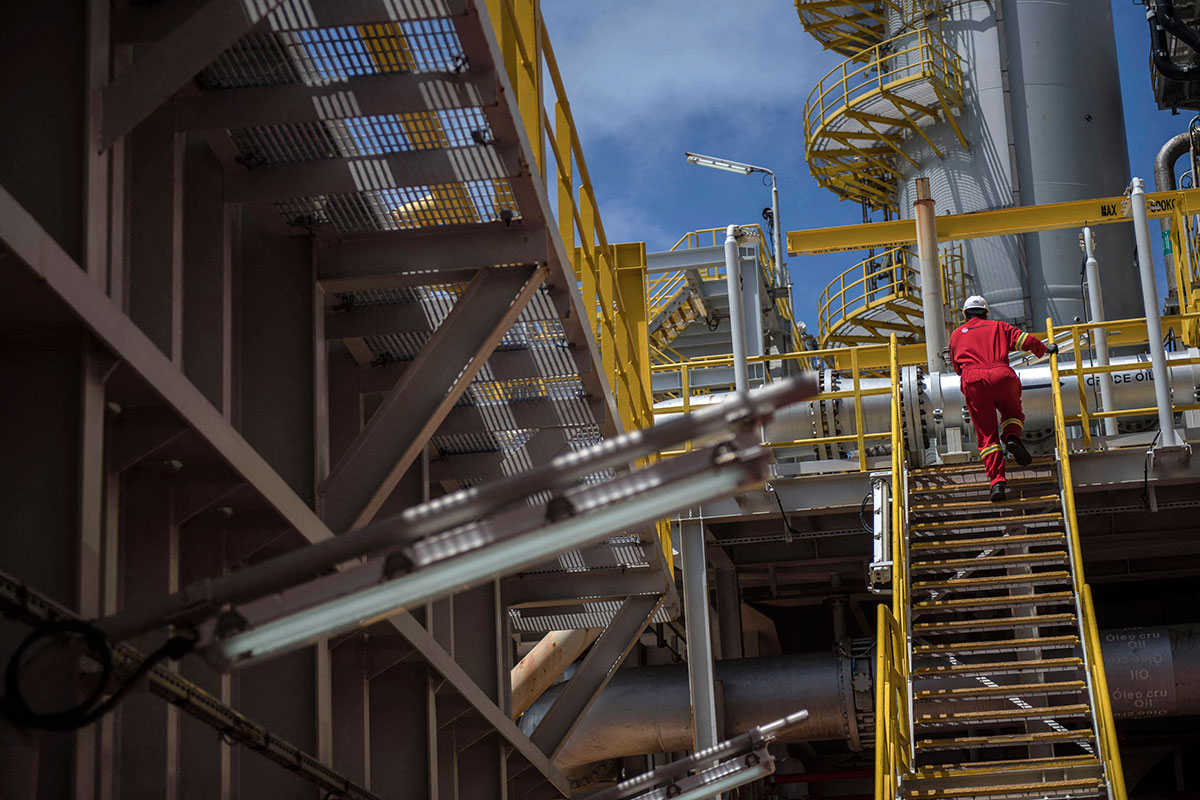 Prorrogan por dos años permisos de exploración a Shell y Qatar Petroleum