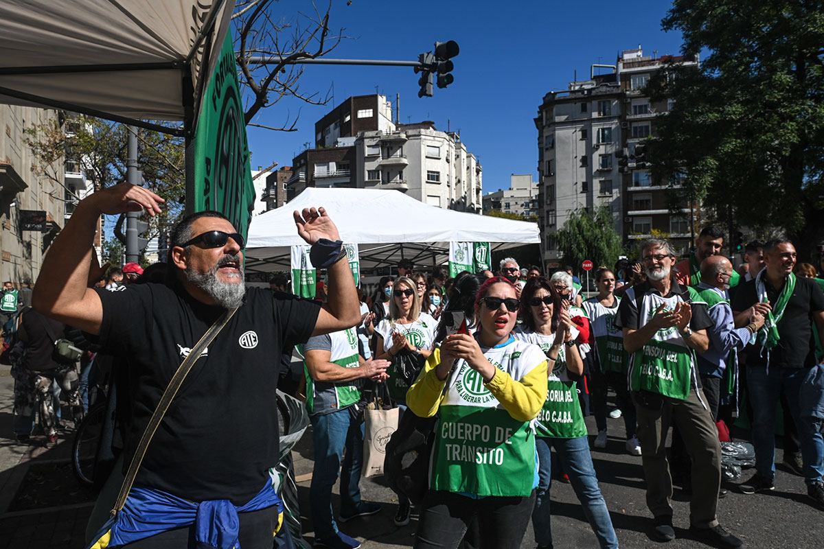 Gremios de la Ciudad exigen al Gobierno porteño reabrir paritarias