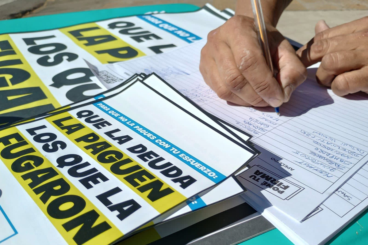 Más de 150 mil firmas para apoyar que la deuda la paguen los que la fugaron