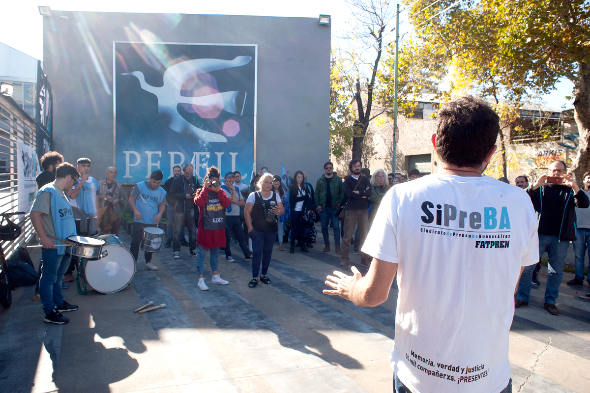 Trabajadores de prensa se manifestaron por el salario en la Editorial Perfil