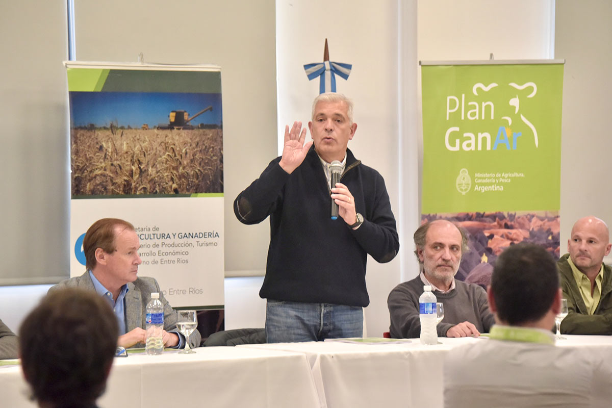 El debate por las retenciones sigue en el gobierno