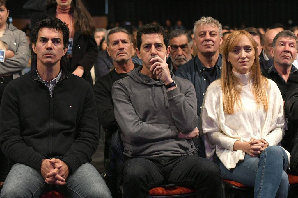 Massa y De Pedro encabezaron la cumbre del PJ: "El desafío del peronismo es construir una Argentina federal" 1 Massa y De Pedro encabezaron la cumbre del PJ: "El desafío del peronismo es construir una Argentina federal"