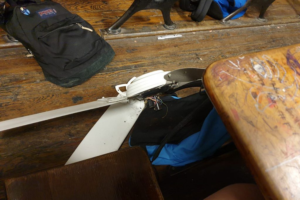 Ratas, plaga de arañas y caída de techos: el estado actual de los históricos Carlos Pellegrini y Nacional de Buenos Aires 2 Ratas, plaga de arañas y caída de techos: el estado actual de los históricos Carlos Pellegrini y Nacional de Buenos Aires