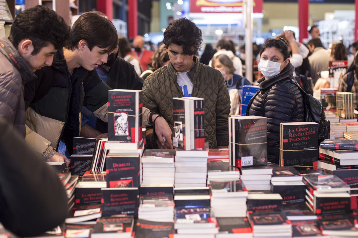 El debate sobre la necesidad de una ley que revitalice al sector editorial llega a la Feria del Libro de Buenos Aires