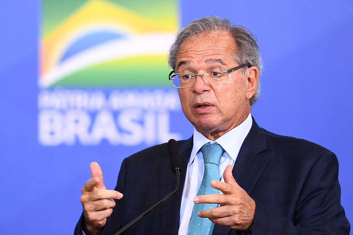 Ministro de Economía de Brasil defiende la creación de una moneda conjunta con Argentina