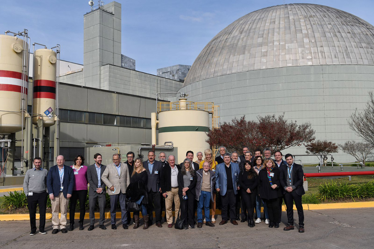 Senadores kirchneristas viajaron a Atucha para apurar al Ejecutivo con la nueva central nuclear que financiará China