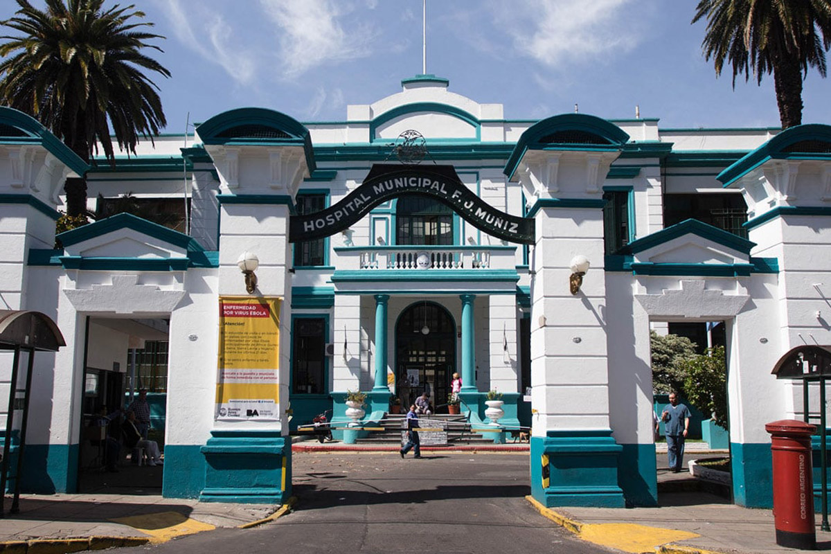 Infectóloga del Muñiz advierte sobre demoras en turnos para vacunación de adultos mayores