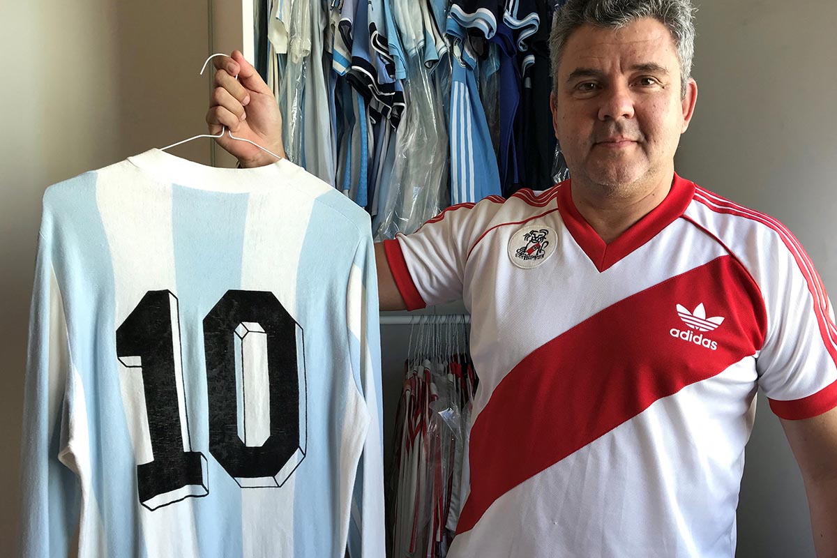 El curioso destino de la «otra camiseta» de Maradona contra Inglaterra: está en Qatar