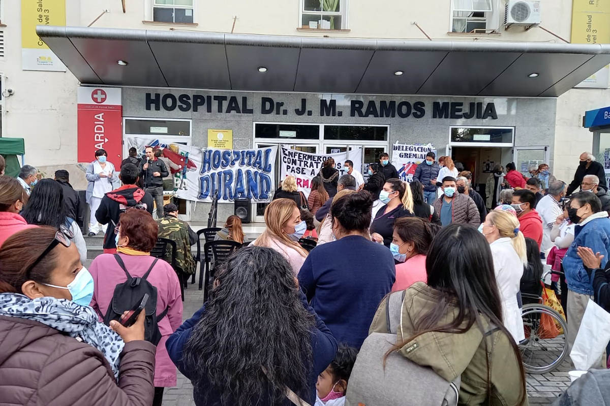 Enfermeros se movilizan al Ministerio de Salud de la Ciudad de Buenos Aires en el segundo día de paro