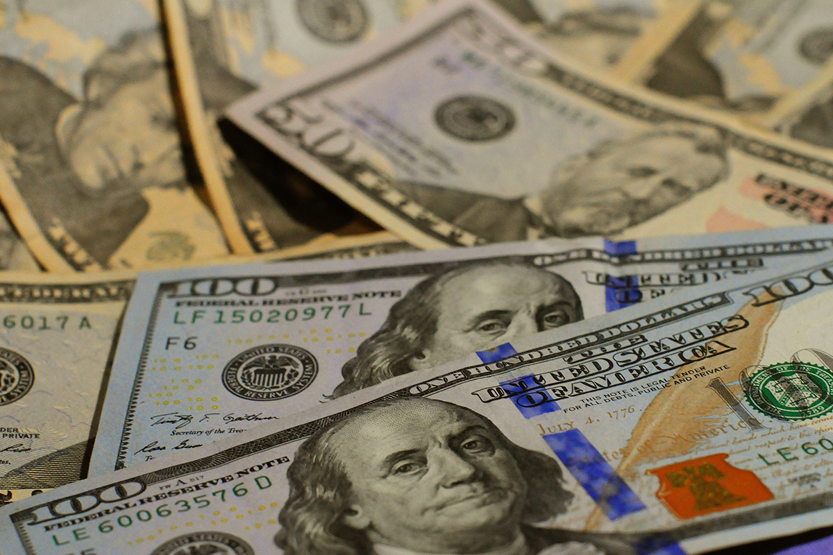 Fuerte suba del dólar luego de la dura derrota electoral del Gobierno