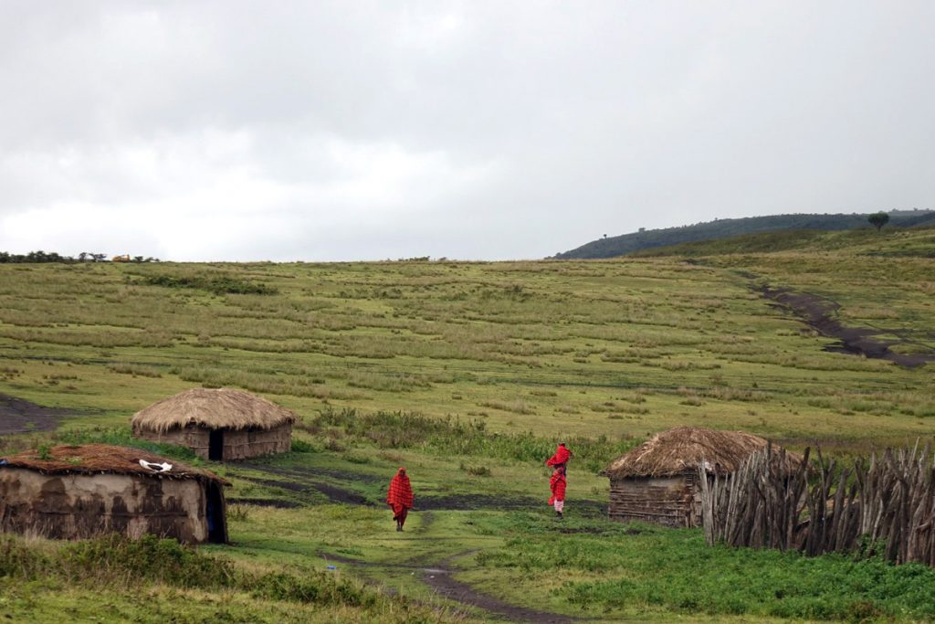 Represión y despojo: el lado B del turismo de lujo en Tanzania que visitaron Icardi y Wanda