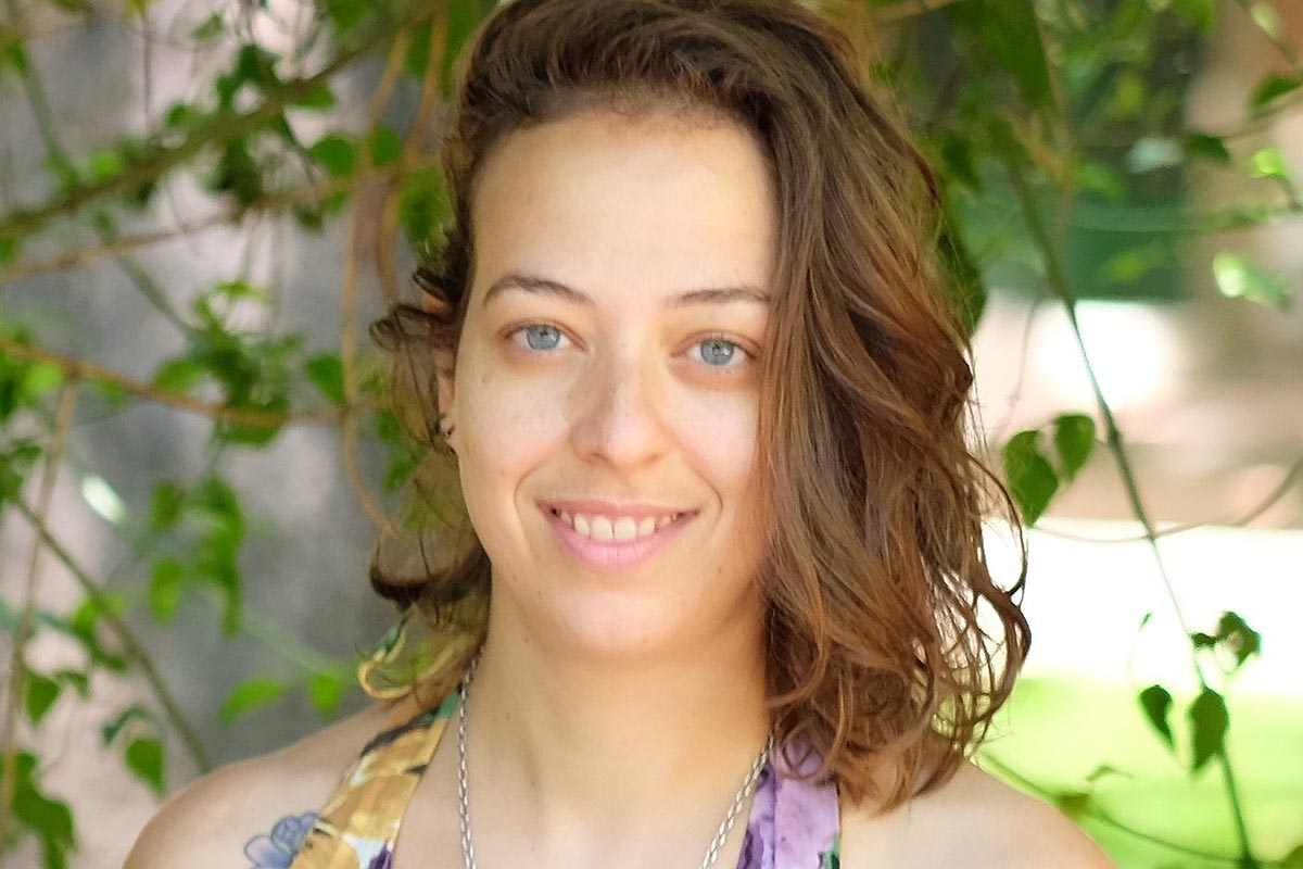 Laura Arnés: “El uso del lenguaje no sexista pone al descubierto que los dos géneros no son naturales”