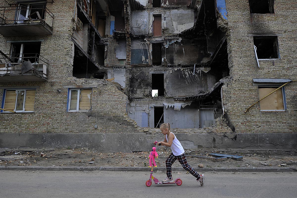 La guerra en Ucrania dejó casi mil niñas y niños muertos o heridos en seis meses