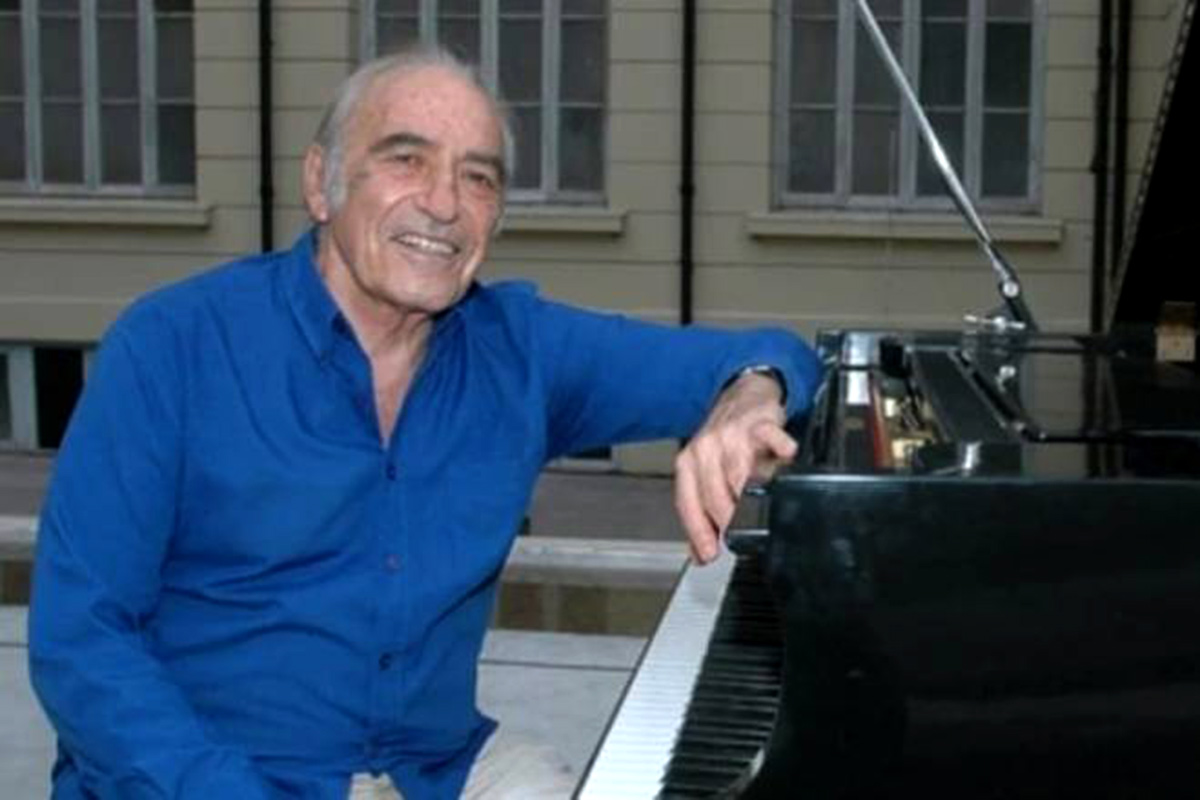 Homenaje a Miguel Ángel Estrella