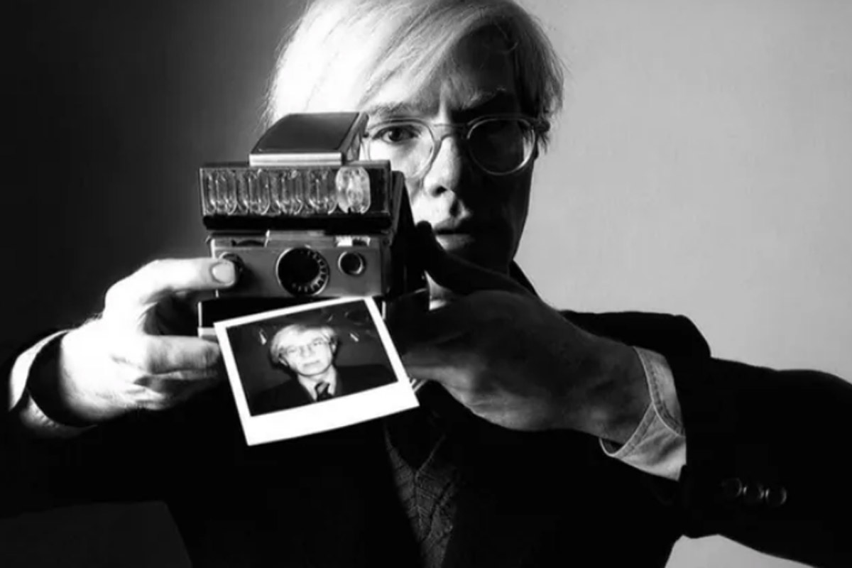 Mucho más que 15 minutos de fama: luces y sombras de Andy Warhol, el eterno rey del arte pop