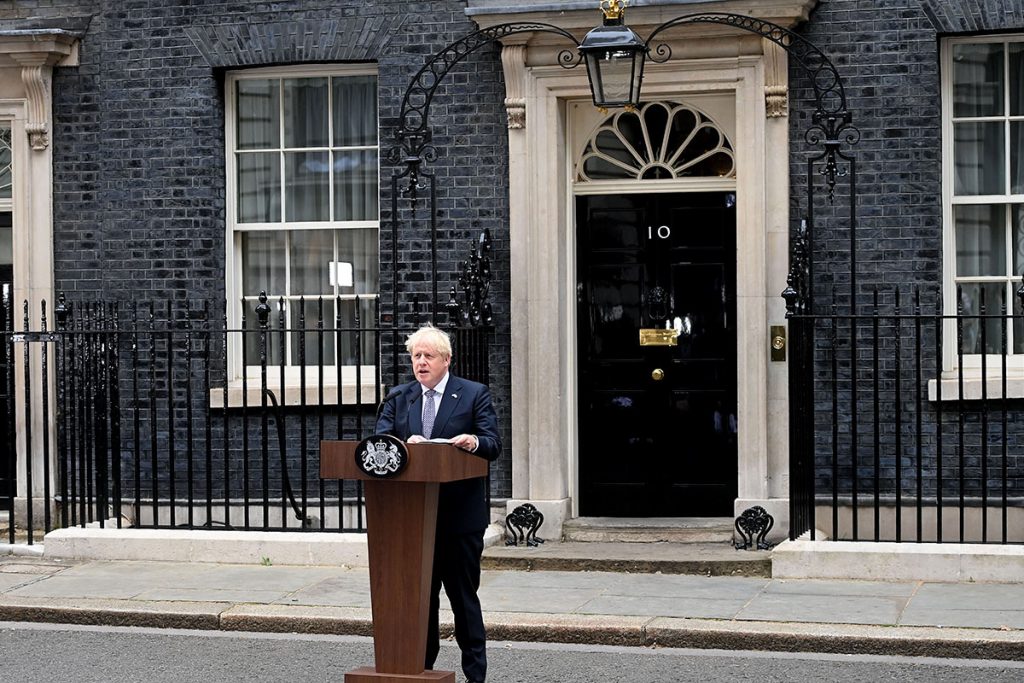 Los "tories" apuran la sucesión de Johnson pero el laborismo ve una rendija y mete la cuña 1 Los "tories" apuran la sucesión de Johnson pero el laborismo ve una rendija y mete la cuña