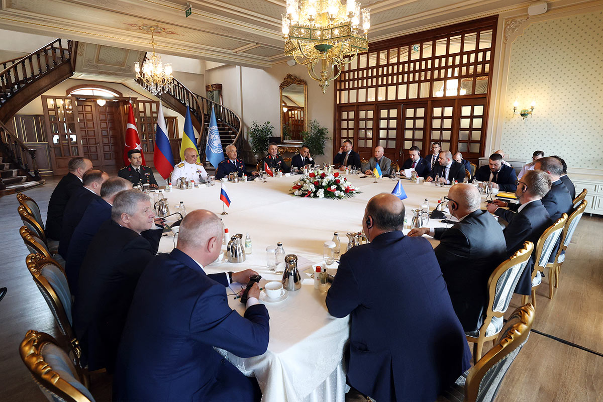Rusos y ucranianos discuten la apertura de puertos en el mar Negro