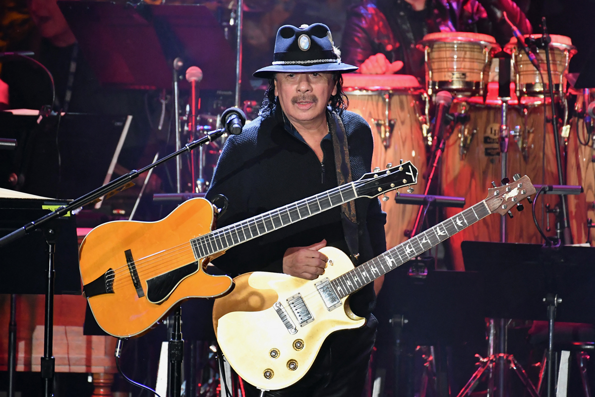 Carlos Santana cumple 75 años, un referente ineludible del rock con acento latino