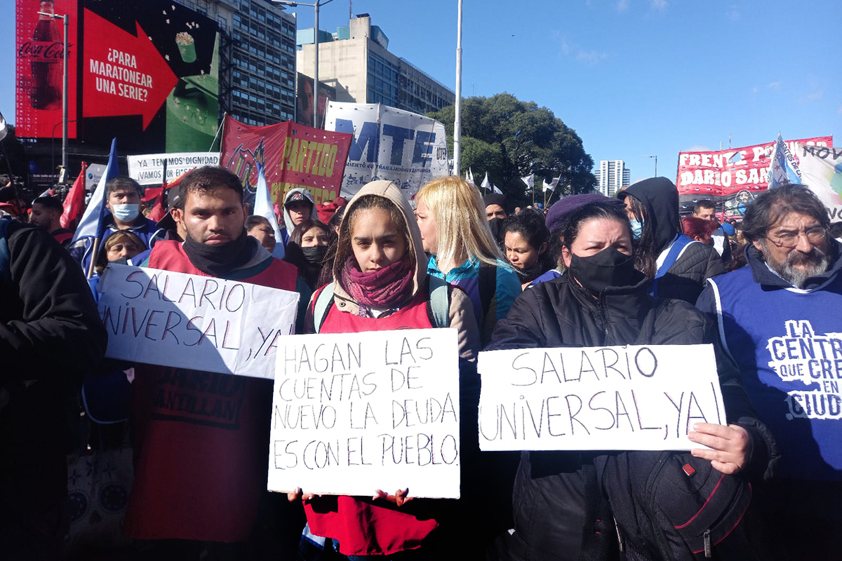 Usarán los mayores ingresos del «dólar soja» para financiar programas sociales