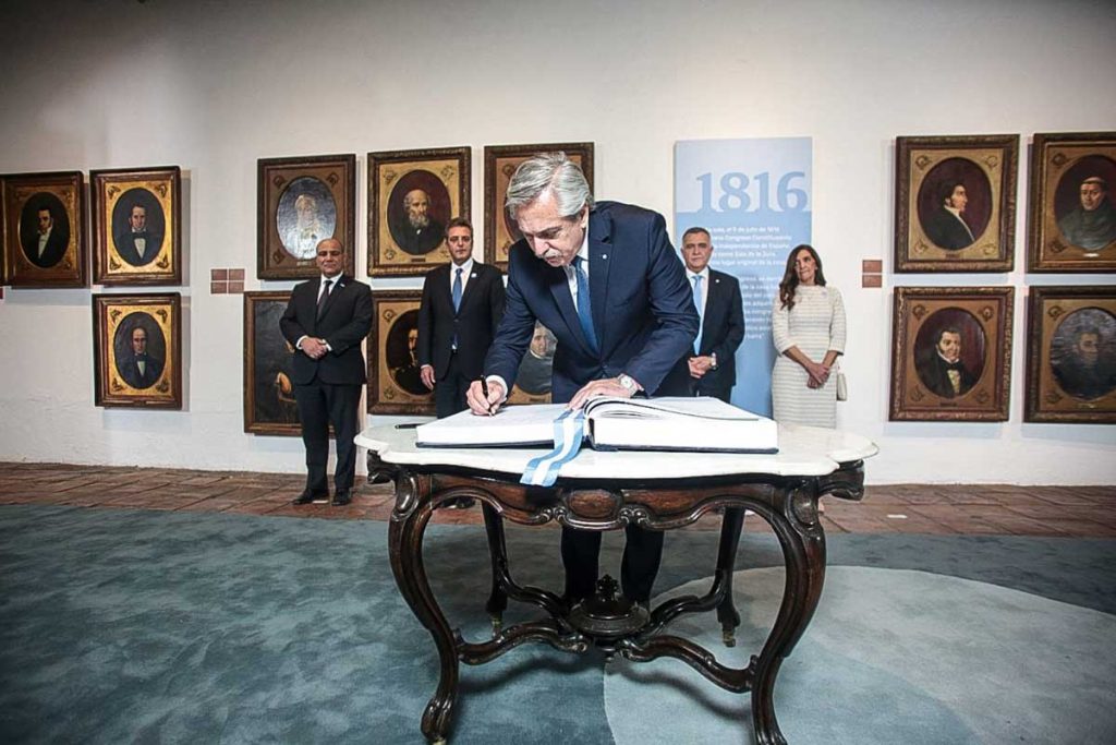 Alberto Fernández: "Los mismos que siembran desánimo son los que nos endeudaron"