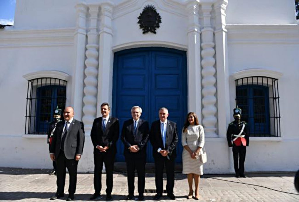 Alberto Fernández: "Los mismos que siembran desánimo son los que nos endeudaron"