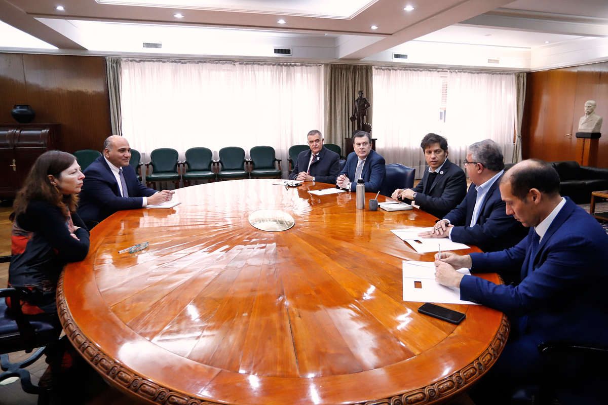 Batakis y Manzur analizaron las medidas económicas junto a los gobernadores