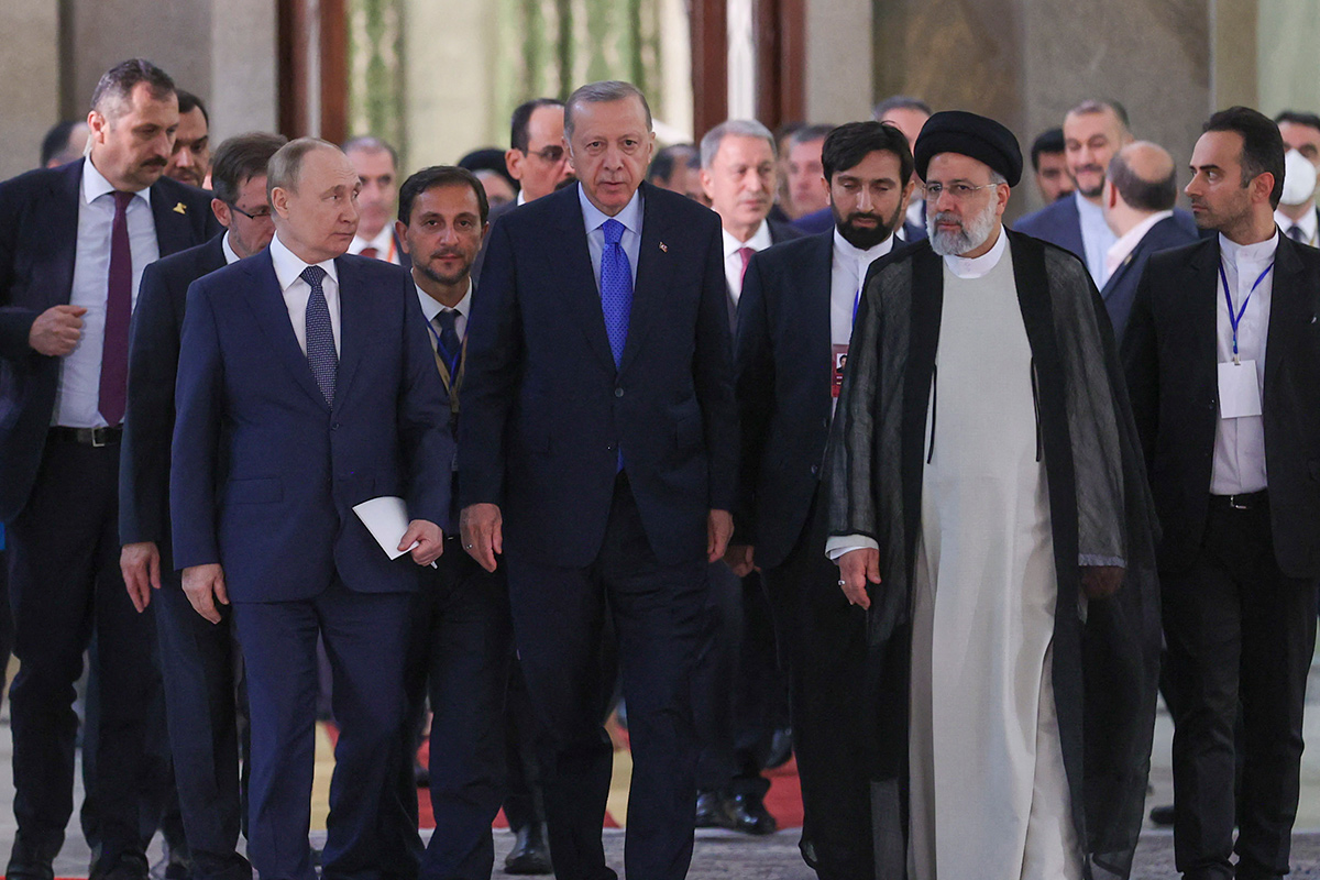 Presidentes de Rusia, Turquía e Irán prometen pacificar Siria y destrabar los puertos ucranianos