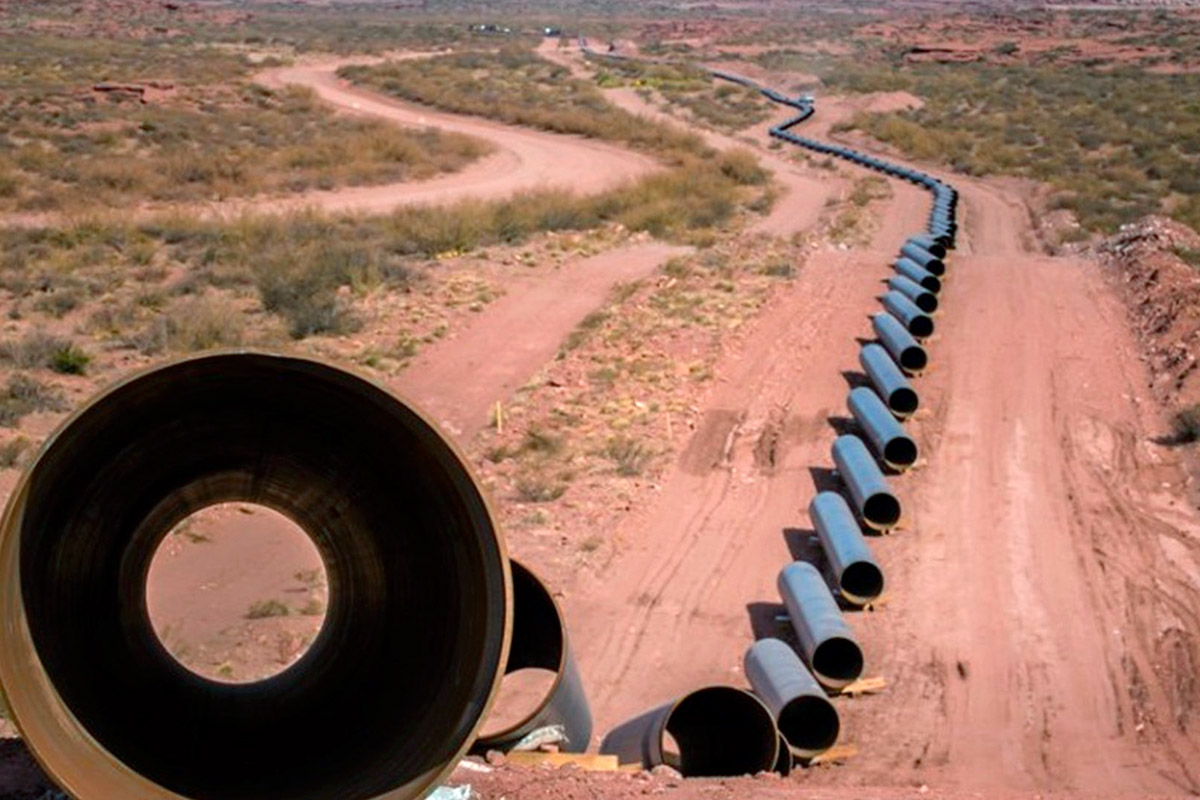 En medio de los cruces con el gobierno, Techint analiza denunciar dumping tras perder la licitación de los caños