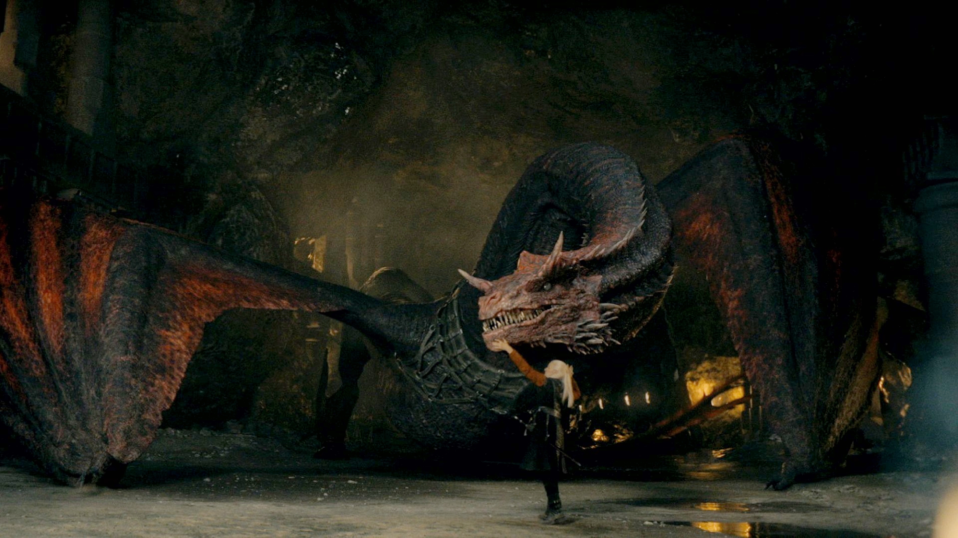 El creador de “Game of Thrones” anunció que su universo de dragones llegará al cine