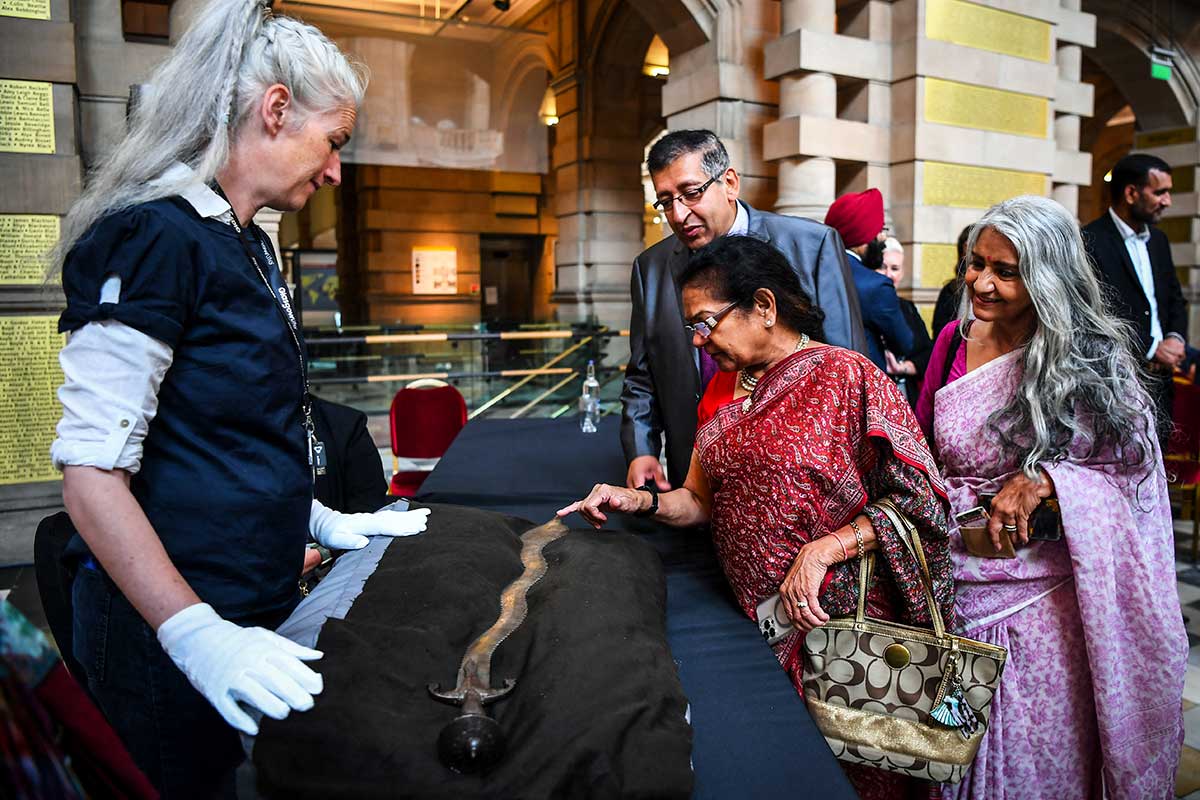 Reino Unido devuelve a India objetos saqueados durante la época colonial
