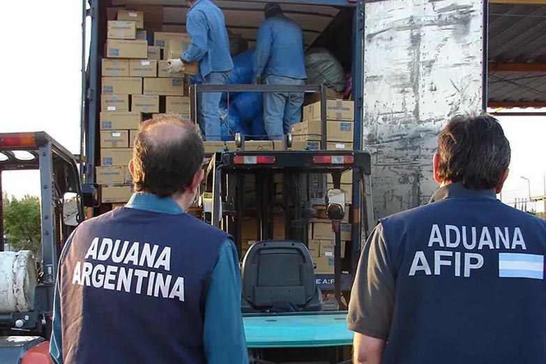 Aduana fiscalizará a 500 empresas que importaron a través de cautelares