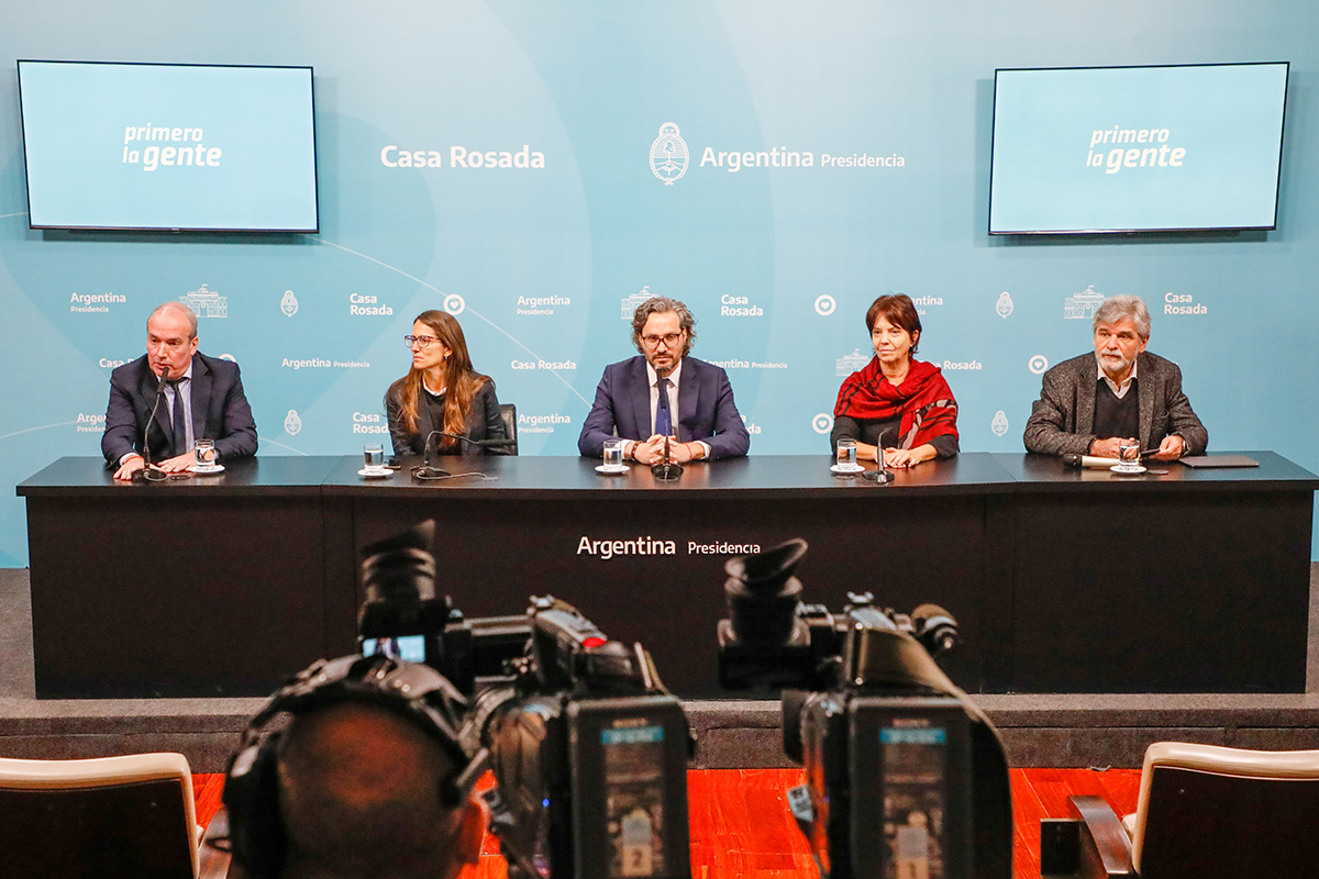 El gabinete nacional expresó «respaldo y apoyo total» a CFK por «persecución judicial»