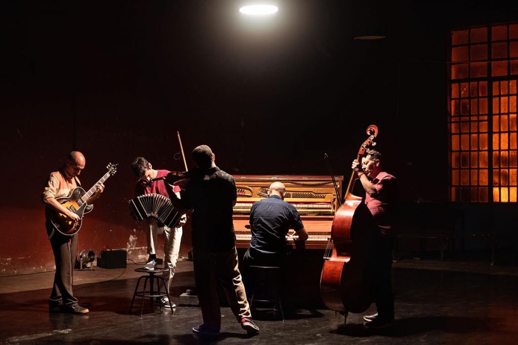 Cómo ponerle el cuerpo a la música de Ástor Piazzolla 2 Cómo ponerle el cuerpo a la música de Ástor Piazzolla