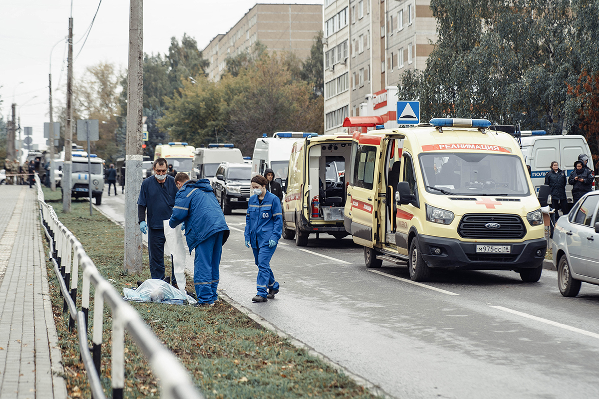 Ataque con arma de fuego en escuela en Rusia: 15 muertos, entre ellos 11 niños