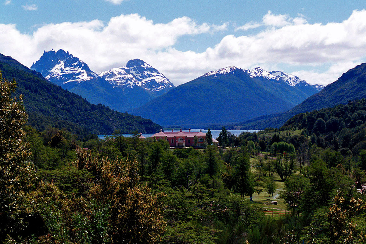Antimapuches y a favor de Lewis, la doble vara del «Consenso» en Bariloche