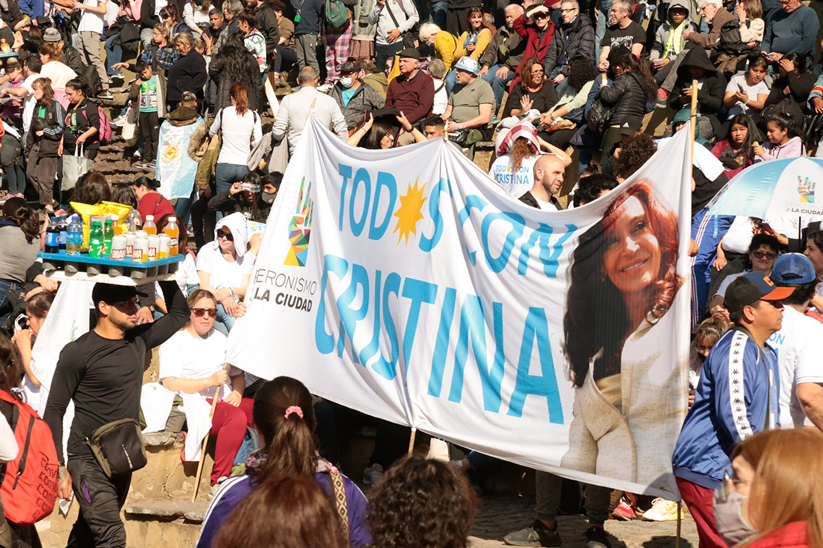 A un mes del ataque a CFK, el Frente de Todos porteño se moviliza a una plaza en Floresta