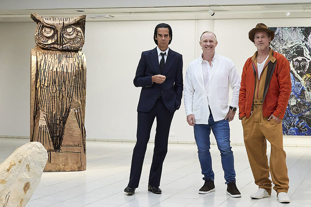 La pasión desconocida de Brad Pitt y Nick Cave: presentaron esculturas en una muestra conjunta en Finlandia