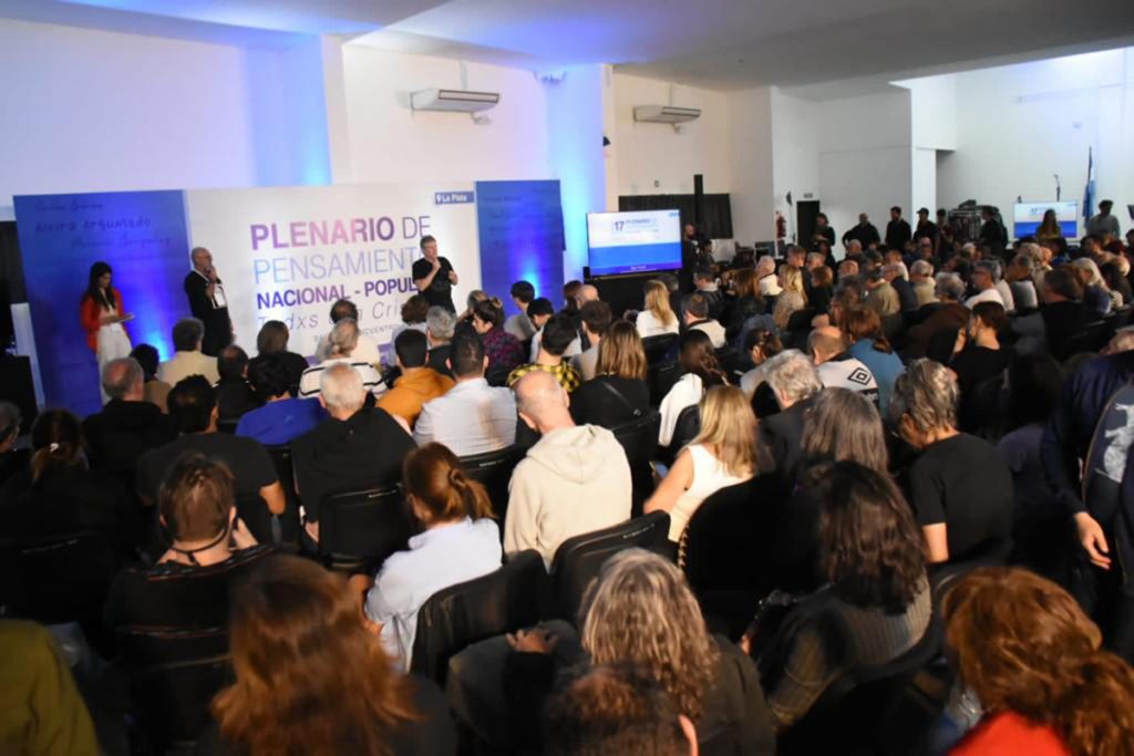 Encuentro en la Universidad de La Plata para respaldar a Cristina 1 Encuentro en la Universidad de La Plata para respaldar a Cristina