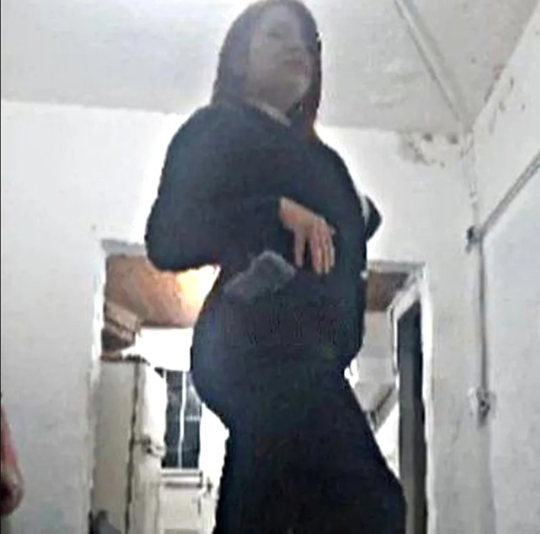 La justicia filtró fotos de Sabag Montiel y Brenda Uliarte con el arma del atentado a Cristina