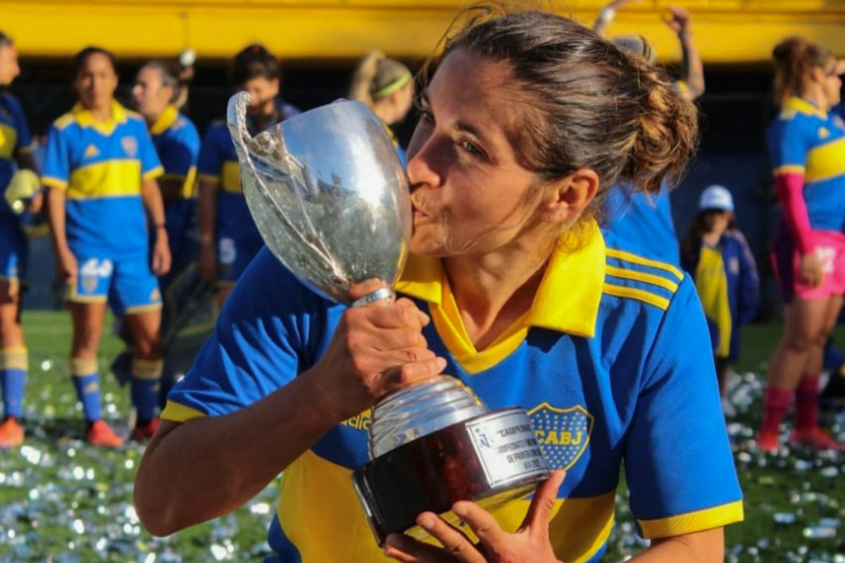 Andrea Ojeda: 517 goles, 26 títulos y una vuelta olímpica en la Bombonera