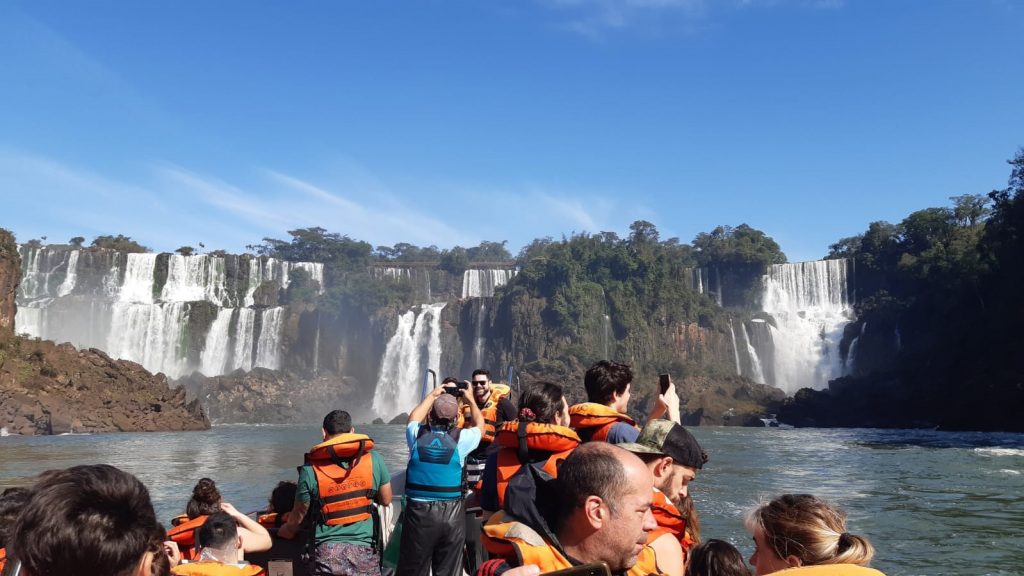 Misiones: selva, naturaleza, yerba y cultura guaraní 1 Misiones: selva, naturaleza, yerba y cultura guaraní
