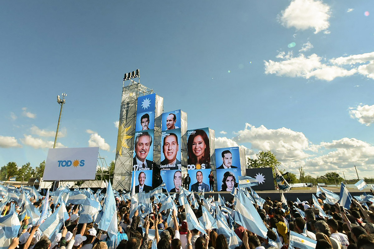 El peronismo entra en modo electoral: la    incógnita de las PASO, la candidatura de Alberto y el rol de CFK