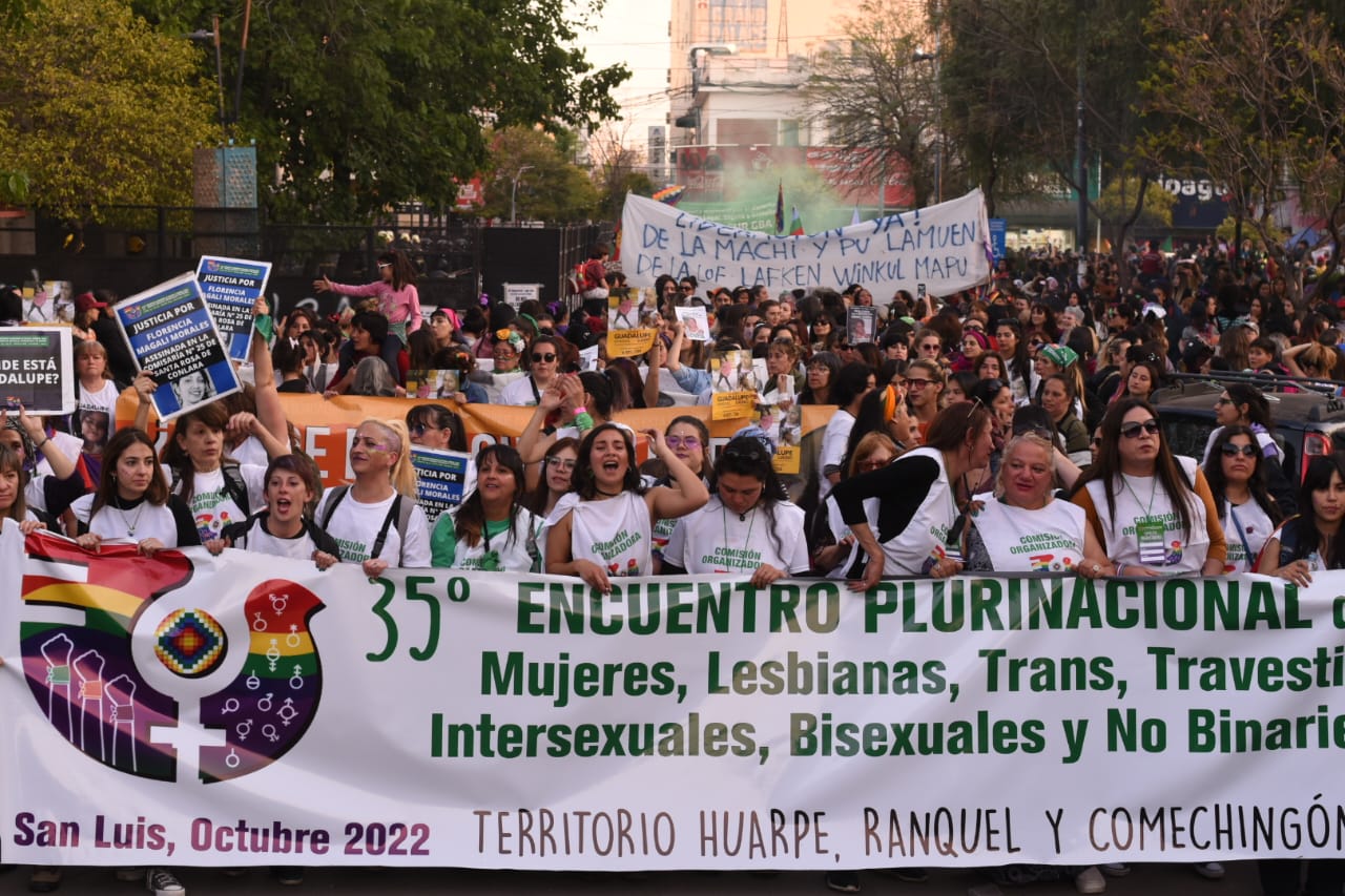 Más de 150 mil mujeres y disidencias en la marcha de cierre del 35 Encuentro Plurinacional