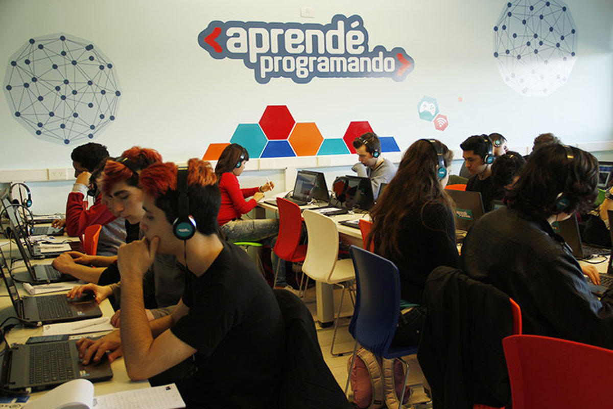 «La computación puede mejorar cuestiones educativas, pero no puede saldar todos los problemas»