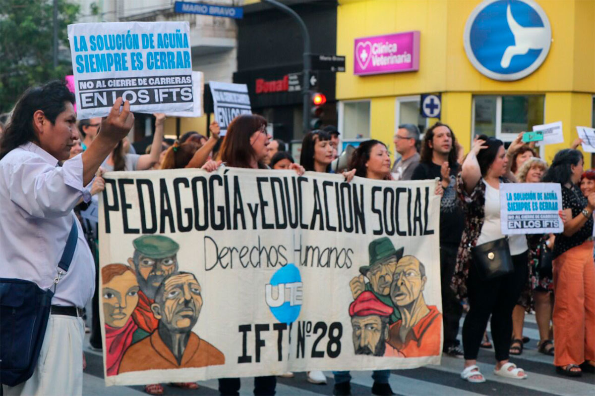 El gobierno porteño cierra otra escuela pública: el Instituto de Formación Técnica N° 22 de Palermo 1 El gobierno porteño cierra otra escuela pública: el Instituto de Formación Técnica N° 22 de Palermo