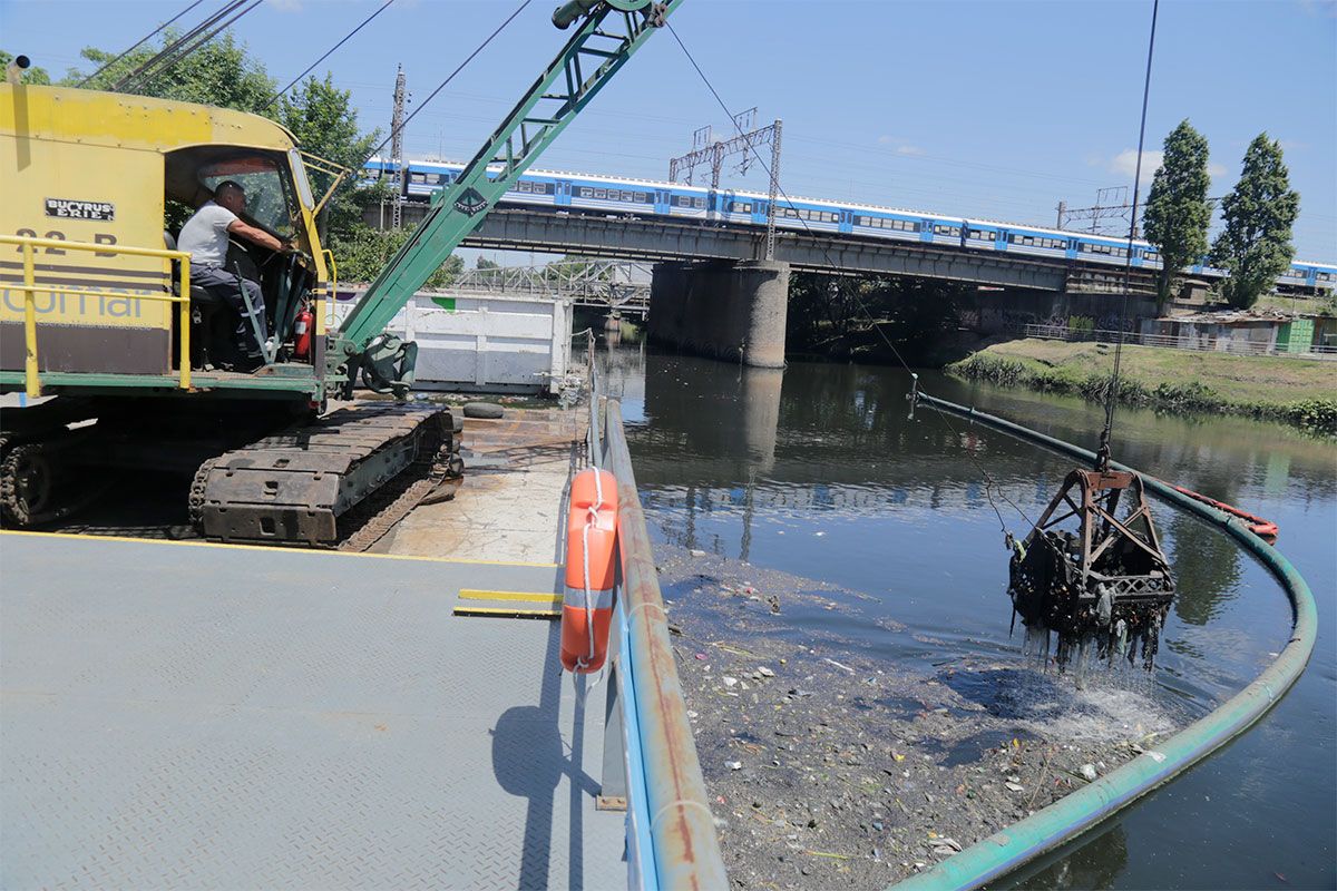 Casi 6 mil toneladas de residuos fueron retirados de arroyos de la Cuenca Matanza Riachuelo en 2022