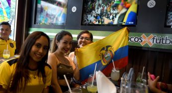 Ecuatorianos «porteños» festejaron la victoria de su selección en la inauguración del Mundial